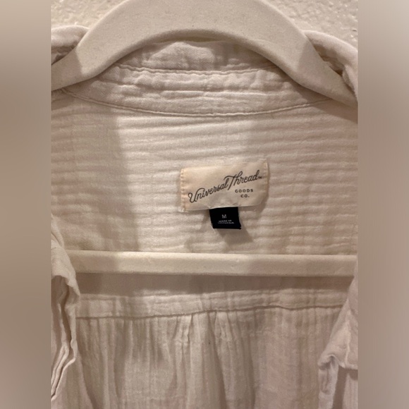 Universal Thread Button Up - Picture 3 of 5